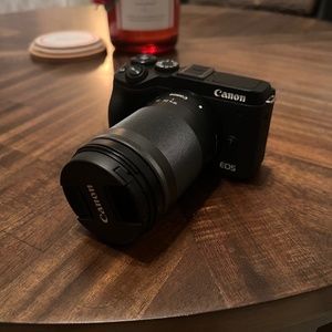 Cannon eos m6 mark II with 18-150 mm lens